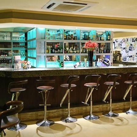 Roca Golf Hotel Бужумбура Екстериор снимка
