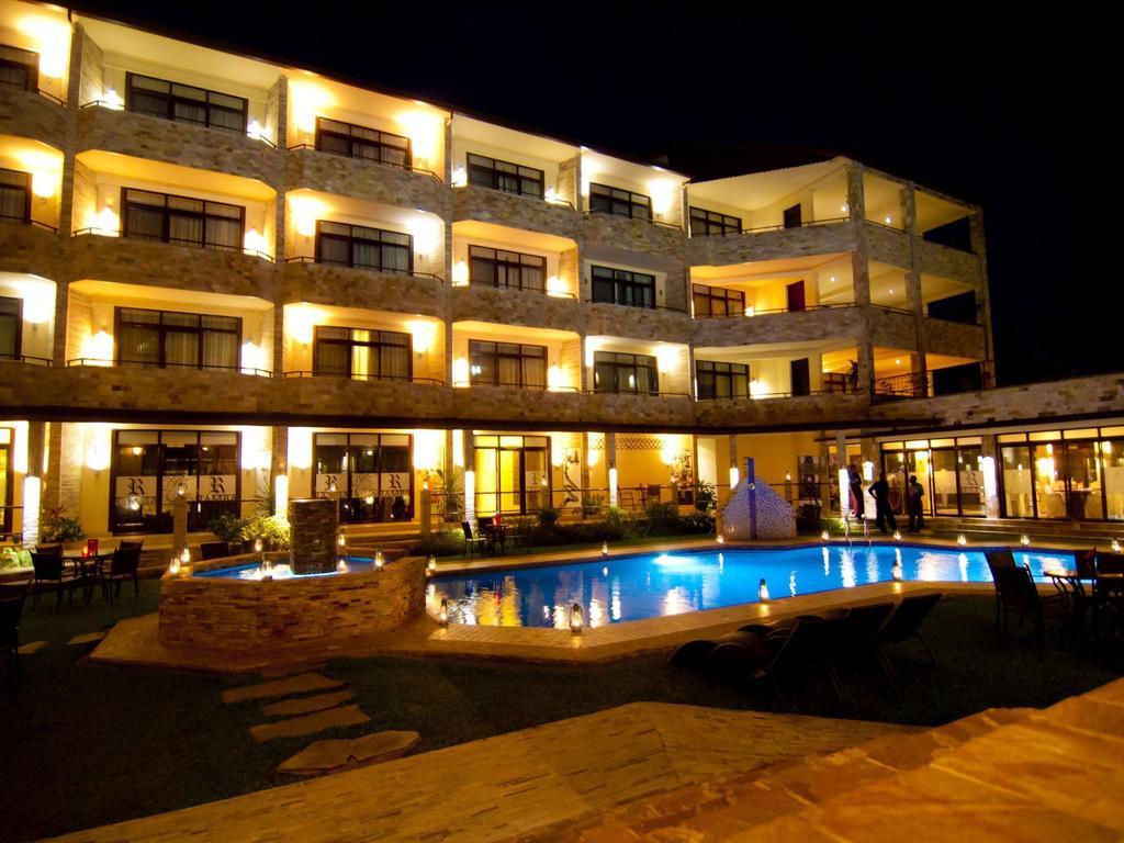 Roca Golf Hotel Бужумбура Екстериор снимка