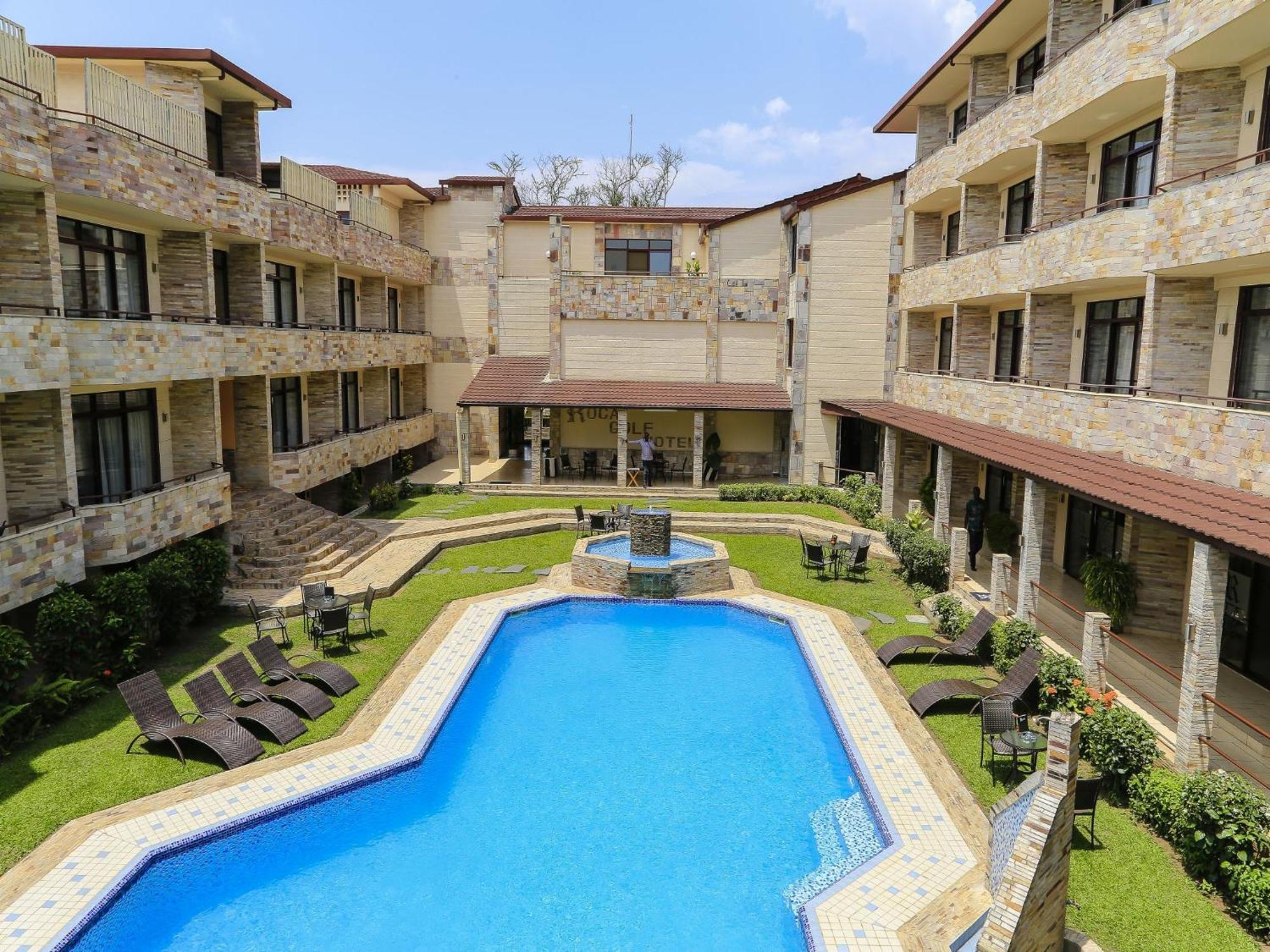 Roca Golf Hotel Бужумбура Екстериор снимка